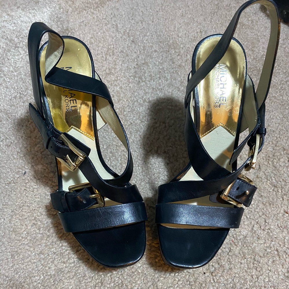 Michael Kora black heels
